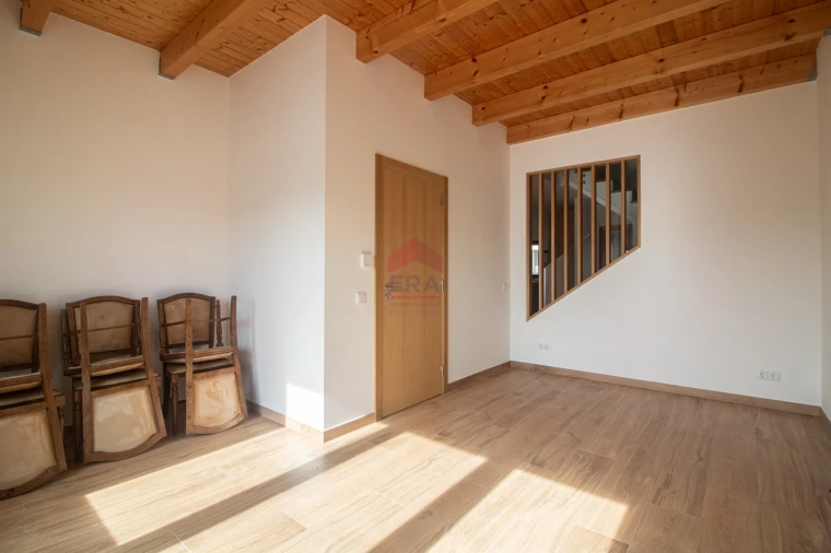 Moradia T3 para Venda em São Brás de Alportel Foto 8