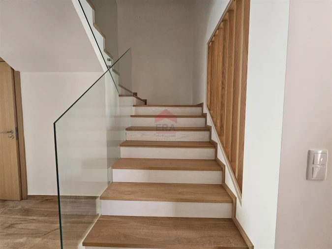 Moradia T3 para Venda em São Brás de Alportel Foto 10