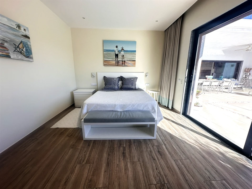 Moradia T4 para Venda em Quelfes Foto 27