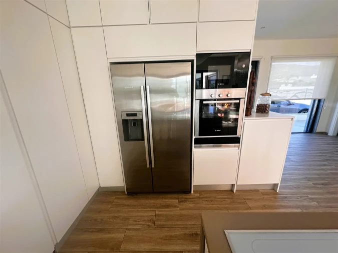 Moradia T4 para Venda em Quelfes Foto 14