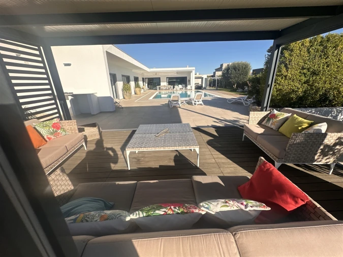 Moradia T4 para Venda em Quelfes Foto 51