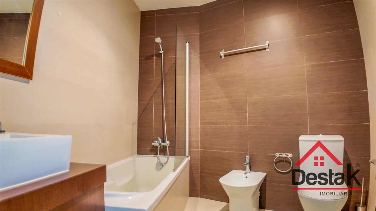 Apartamento T1 para Arrendamento em Viseu Foto 10