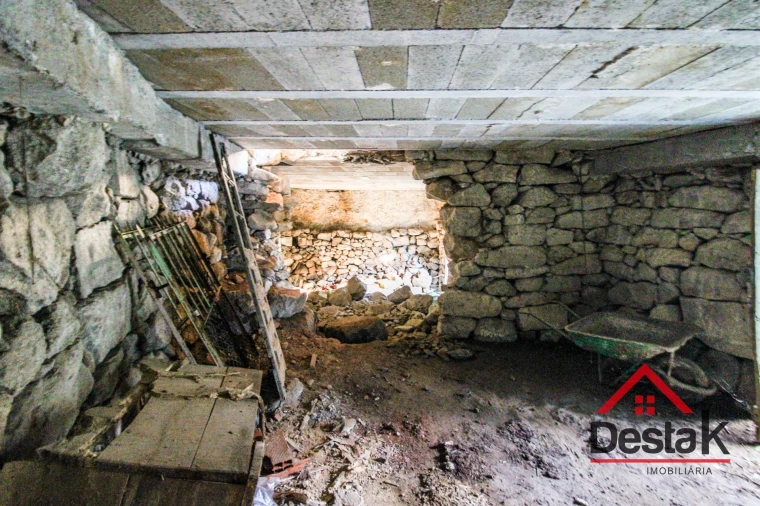 Moradia T2 para Venda em Ventosa Foto 6