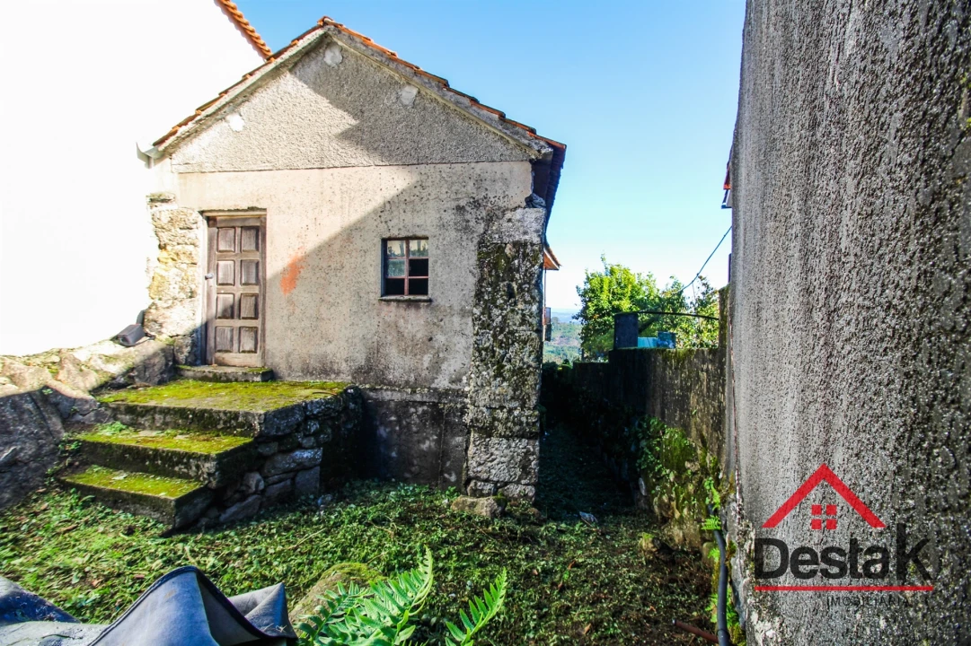 Moradia T2 para Venda em Ventosa Foto 1