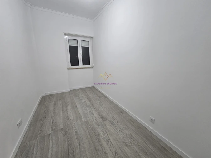 Apartamento T3 para Venda em Venteira Foto 13