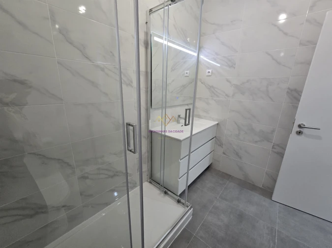 Apartamento T3 para Venda em Venteira Foto 18