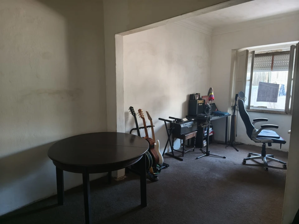 Apartamento T1 para Venda em São Domingos de Benfica Foto 13