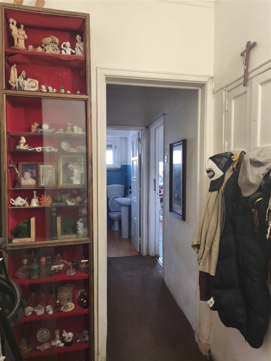 Apartamento T1 para Venda em São Domingos de Benfica Foto 9