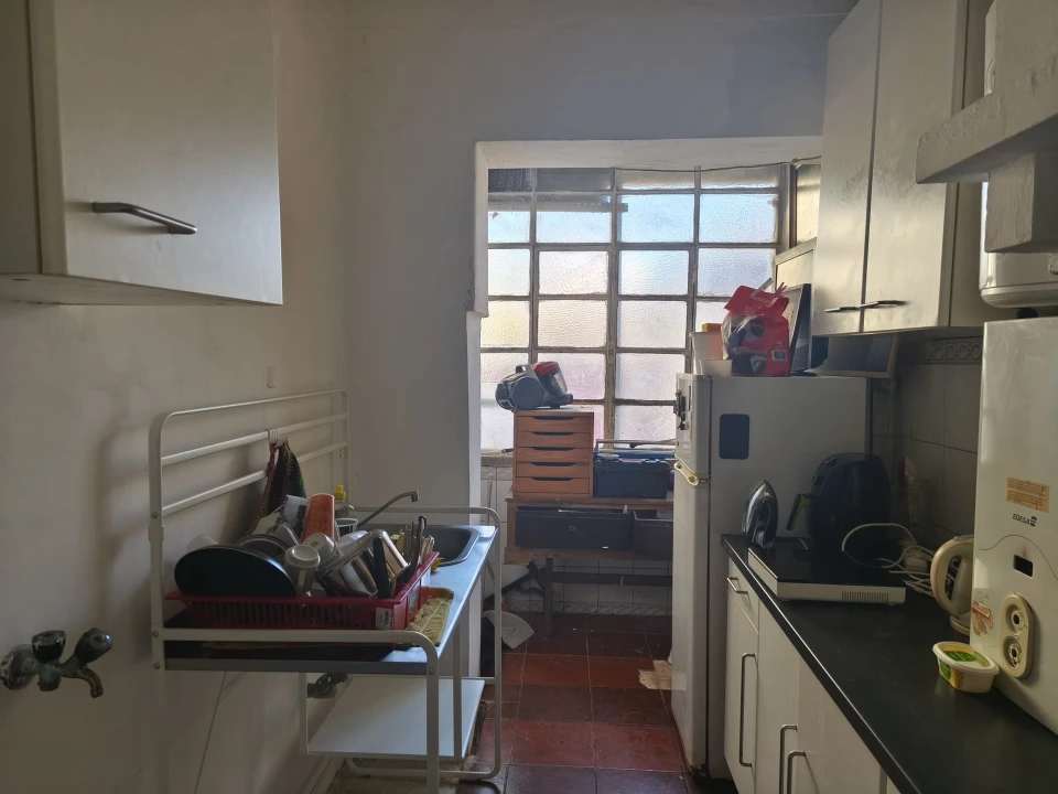 Apartamento T1 para Venda em São Domingos de Benfica Foto 4