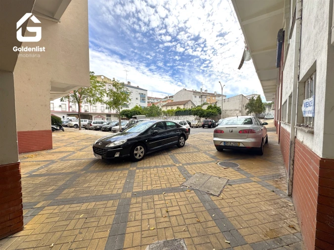 Garagem para Venda em Castelo Branco Foto 8