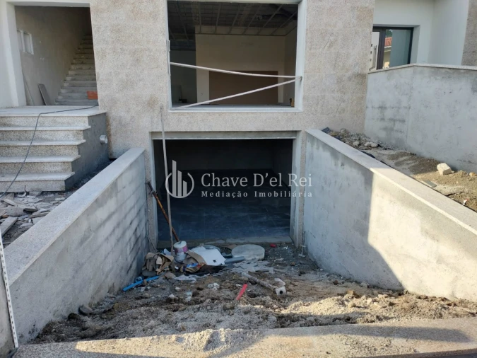 Moradia T3 para Venda em Campo Foto 2