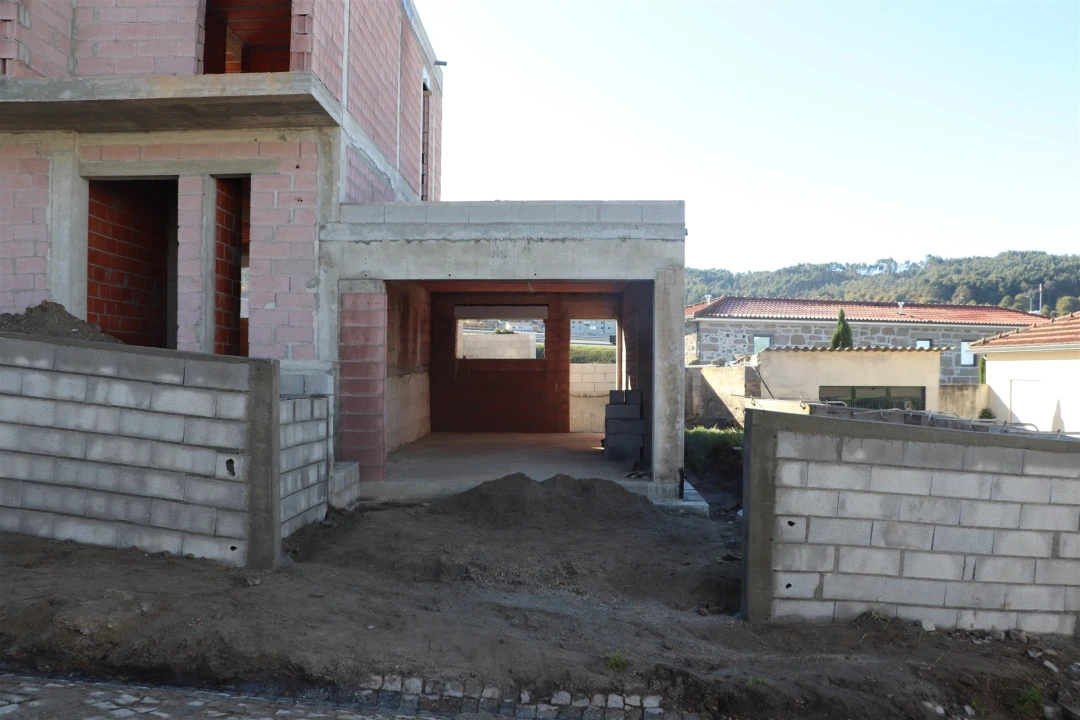 Moradia T2 para Venda em Revinhade Foto 3