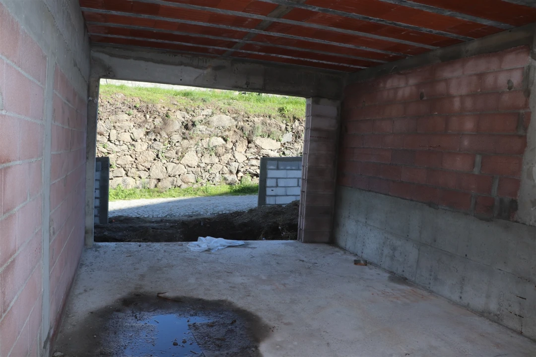 Moradia T2 para Venda em Revinhade Foto 24