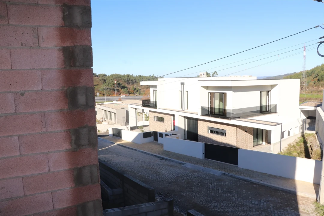 Moradia T2 para Venda em Revinhade Foto 16