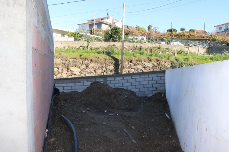 Moradia T2 para Venda em Revinhade Foto 29