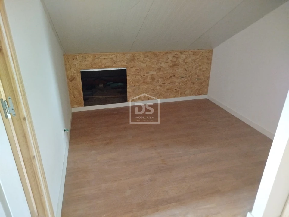 Moradia T3 para Venda em Currelos, Papízios e Sobral Foto 16