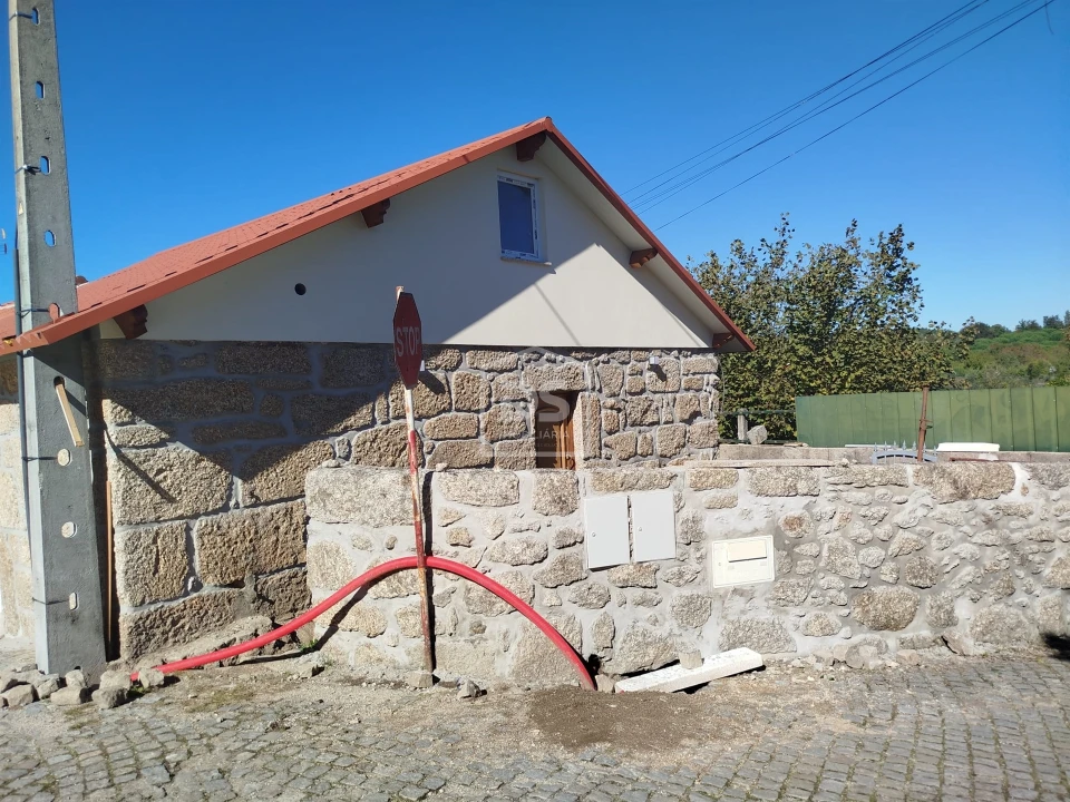 Moradia T3 para Venda em Currelos, Papízios e Sobral Foto 28