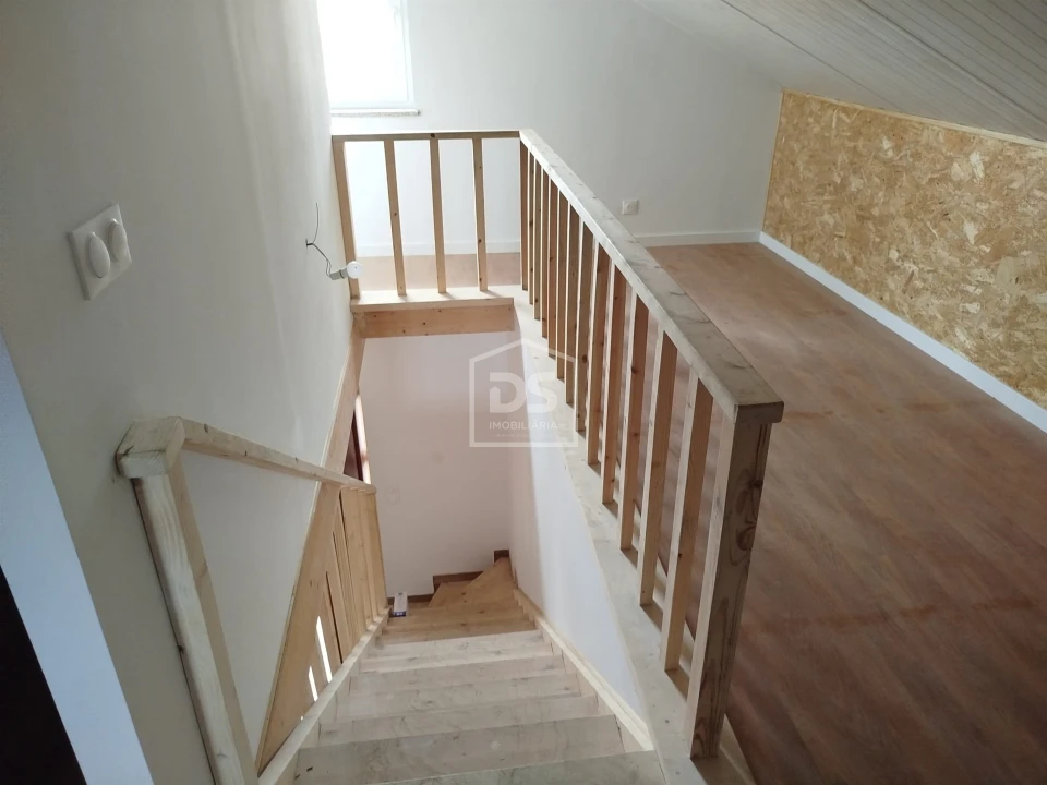 Moradia T3 para Venda em Currelos, Papízios e Sobral Foto 15