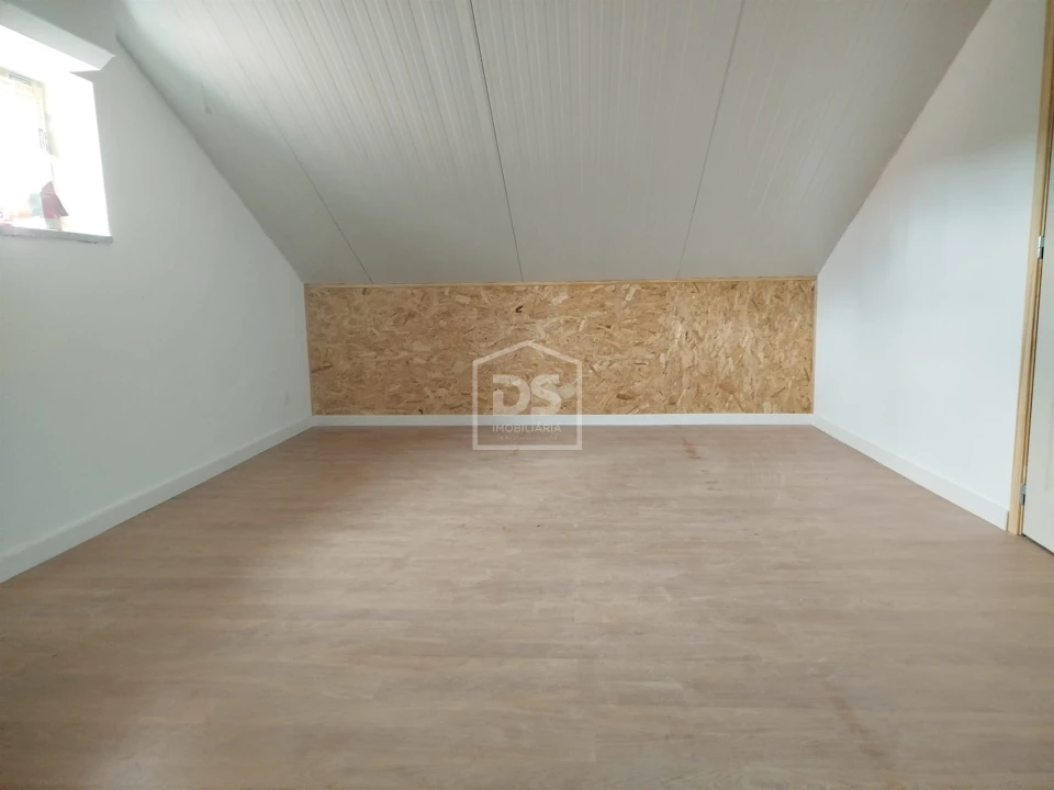 Moradia T3 para Venda em Currelos, Papízios e Sobral Foto 13