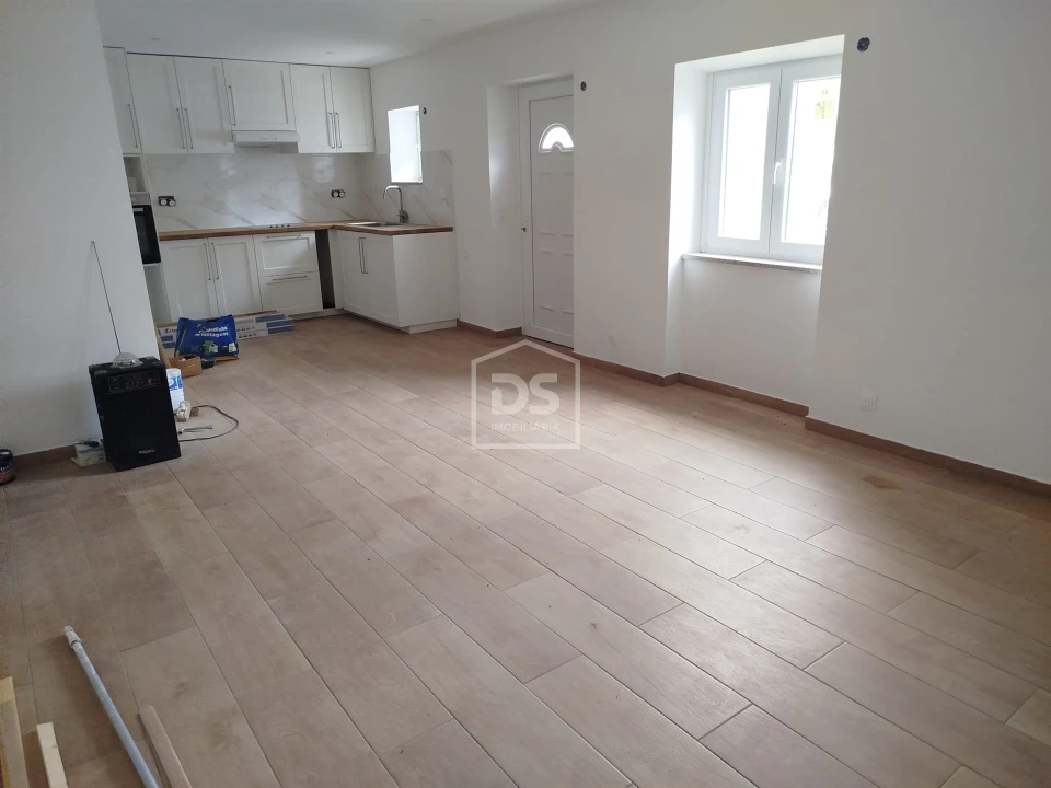 Moradia T3 para Venda em Currelos, Papízios e Sobral Foto 5