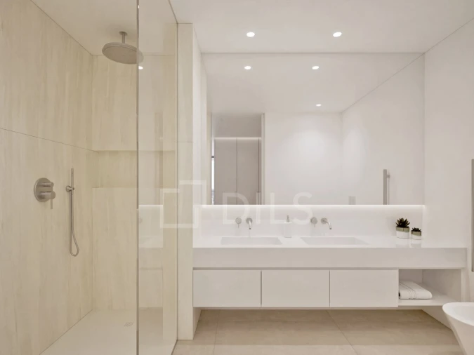 Moradia T4 para Venda em Lagos (São Sebastião e Santa Maria) Foto 13