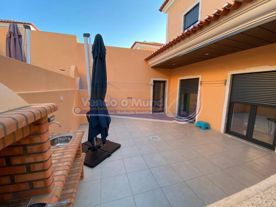 Moradia T3 para Venda em Samora Correia Foto 17