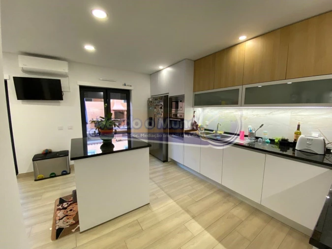 Moradia T3 para Venda em Samora Correia Foto 14