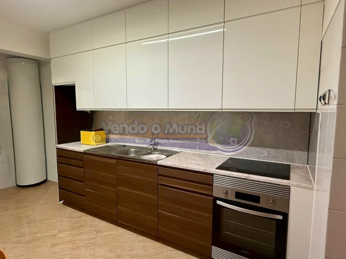 Apartamento T2 para Venda em Alverca do Ribatejo e Sobralinho Foto 3
