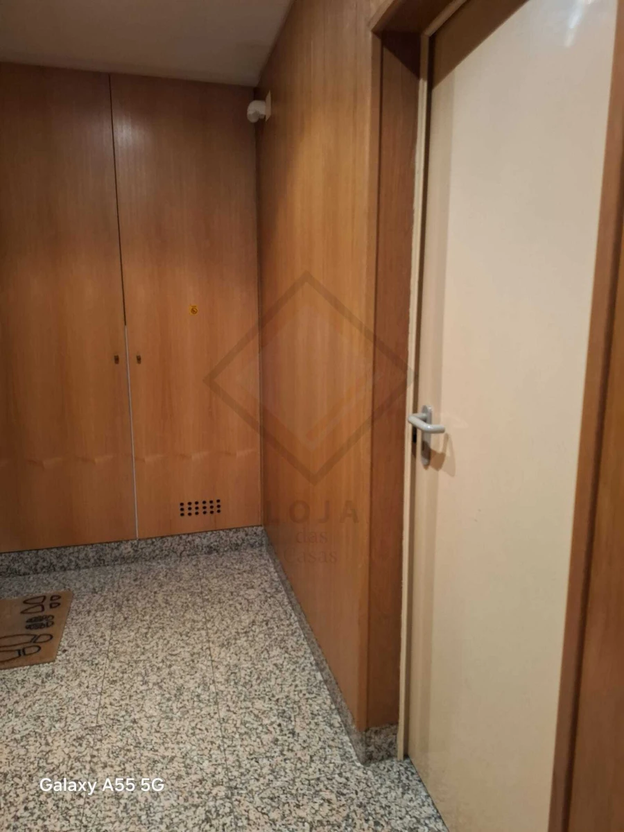 Apartamento T2 para Venda em Grijó e Sermonde Foto 5