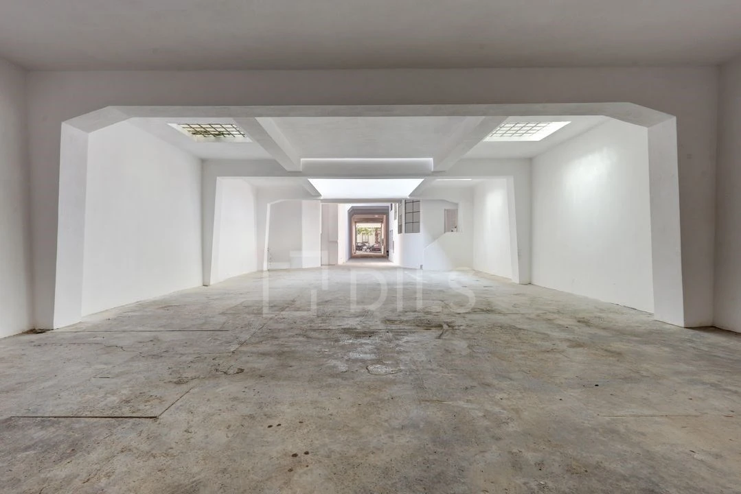 Loja para Arrendamento em Arroios Foto 3