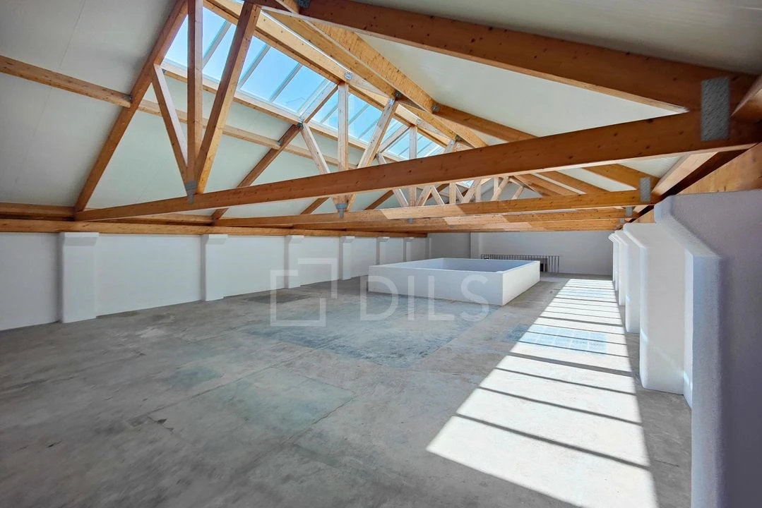 Loja para Arrendamento em Arroios Foto 9