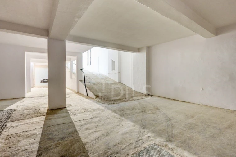 Loja para Arrendamento em Arroios Foto 8