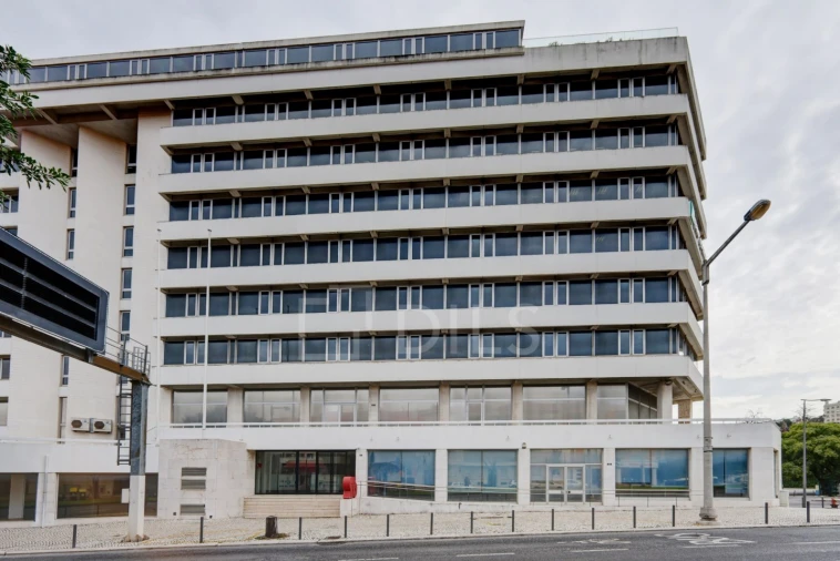 Escritório para Arrendamento em Areeiro Foto 30