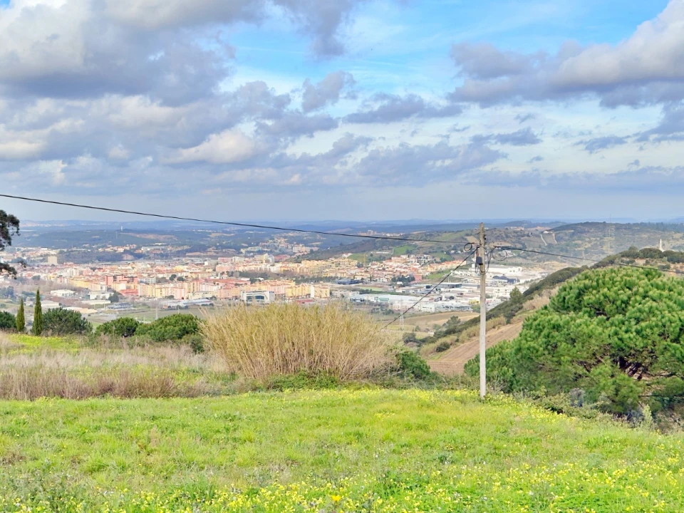 Terreno para Venda em Santa Maria, São Pedro e Matacães Foto 1