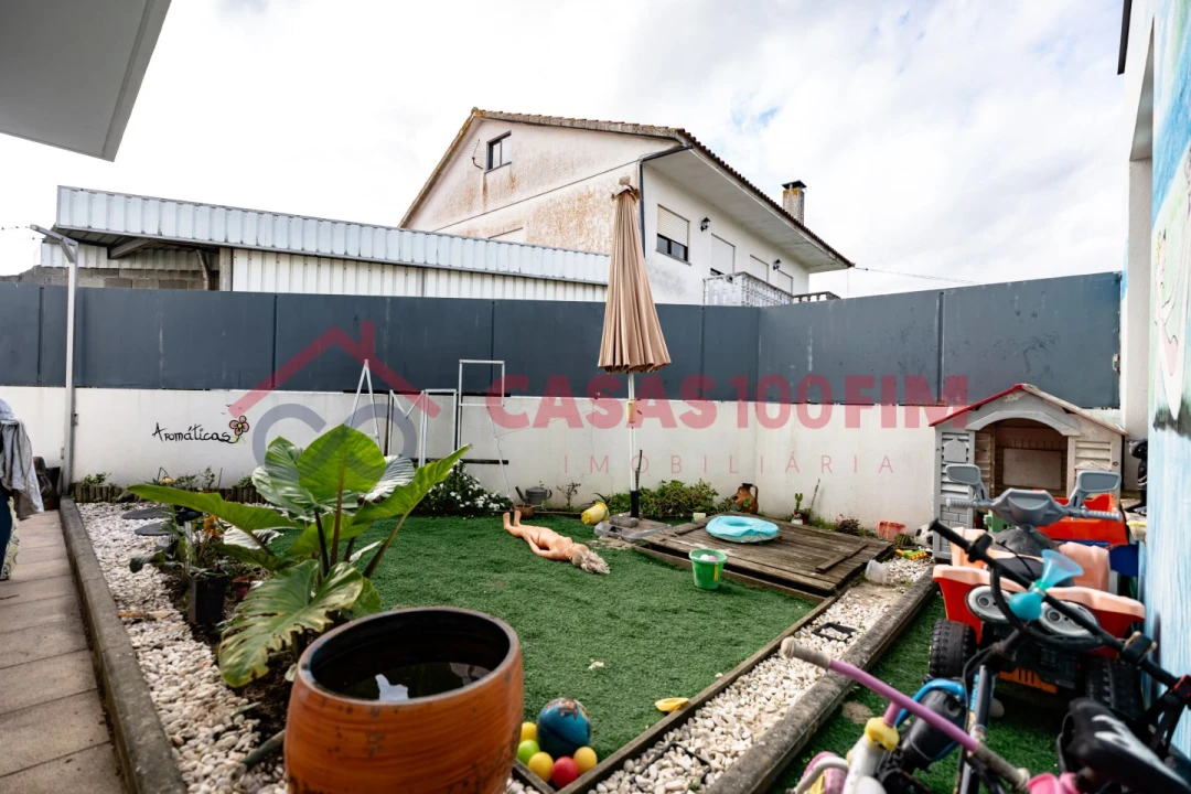 Moradia T3 para Venda em Vermoil Foto 33