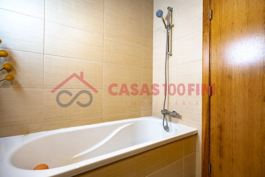 Moradia T3 para Venda em Vermoil Foto 30