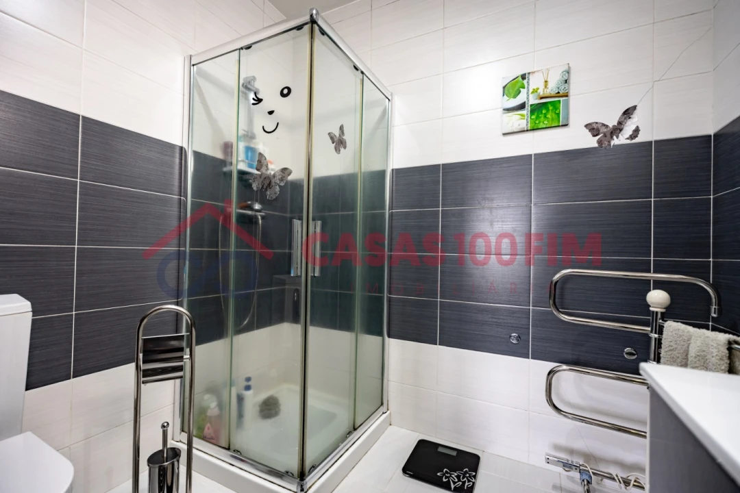 Moradia T3 para Venda em Vermoil Foto 28