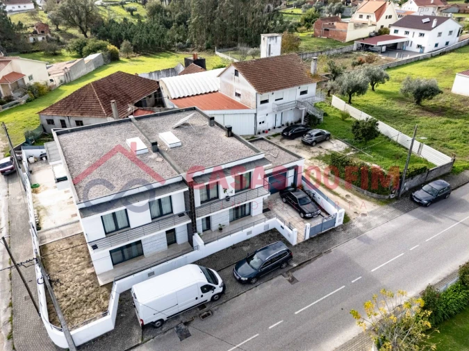 Moradia T3 para Venda em Vermoil Foto 1