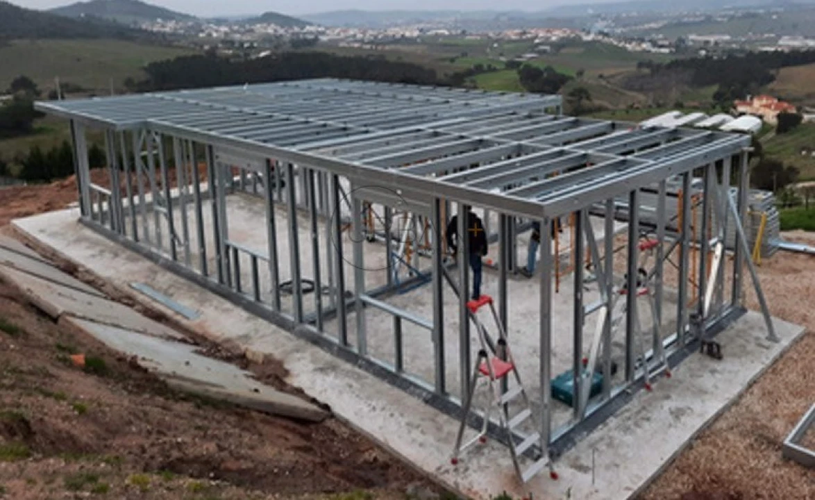 Moradia T3 para Venda em São João de Lourosa Foto 1