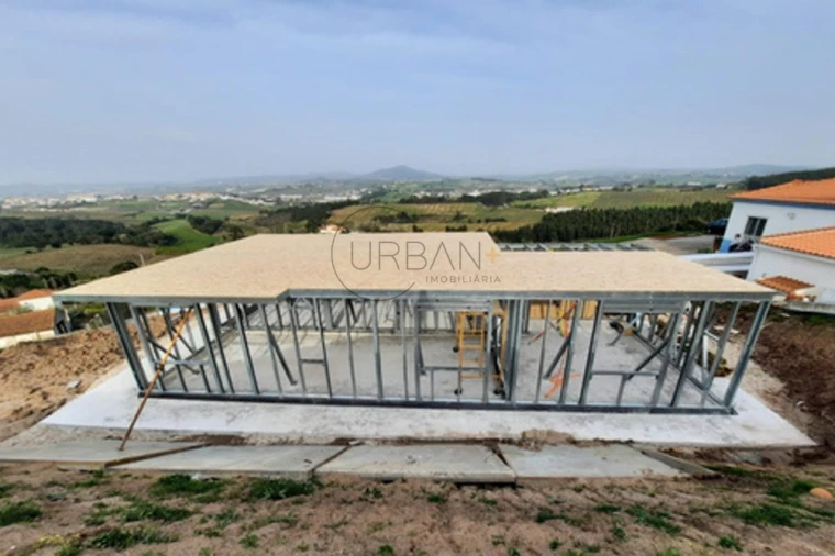 Moradia T3 para Venda em São João de Lourosa Foto 1