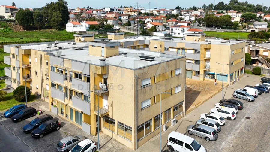 Apartamento T2 para Venda em Castêlo da Maia Foto 4