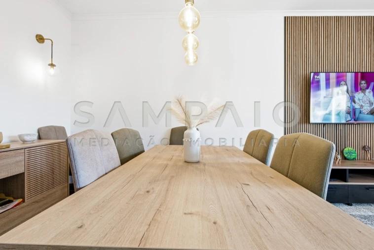 Apartamento T2 para Venda em Castêlo da Maia Foto 5