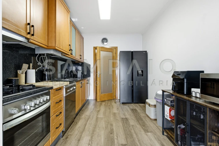 Apartamento T2 para Venda em Castêlo da Maia Foto 17