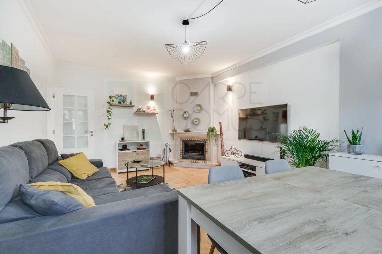 Apartamento T2 para Venda em Vila Franca de Xira Foto 6