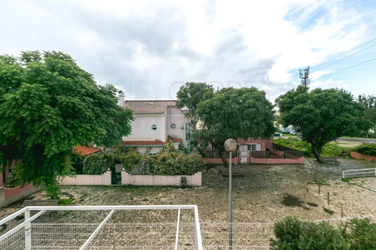 Apartamento T2 para Venda em Vila Franca de Xira Foto 20