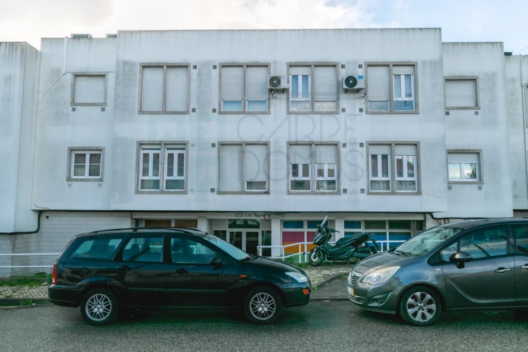 Apartamento T2 para Venda em Vila Franca de Xira Foto 32