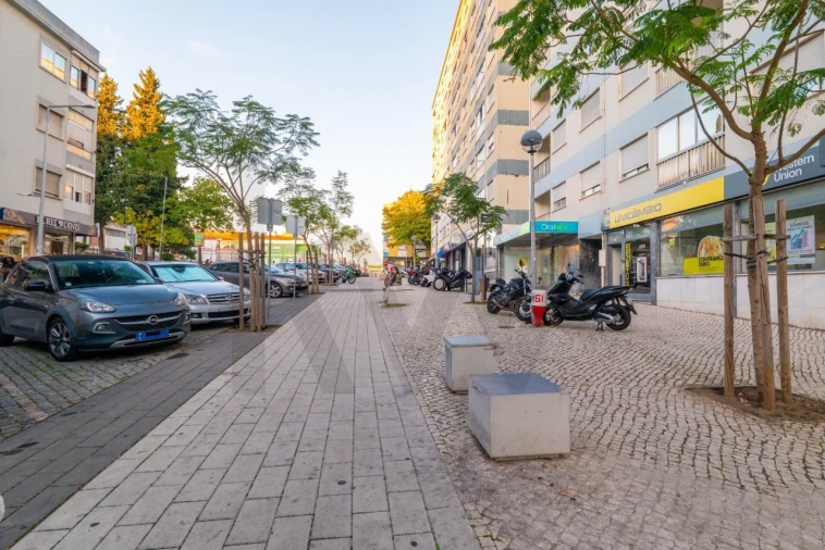 Apartamento T3 para Venda em Odivelas Foto 29