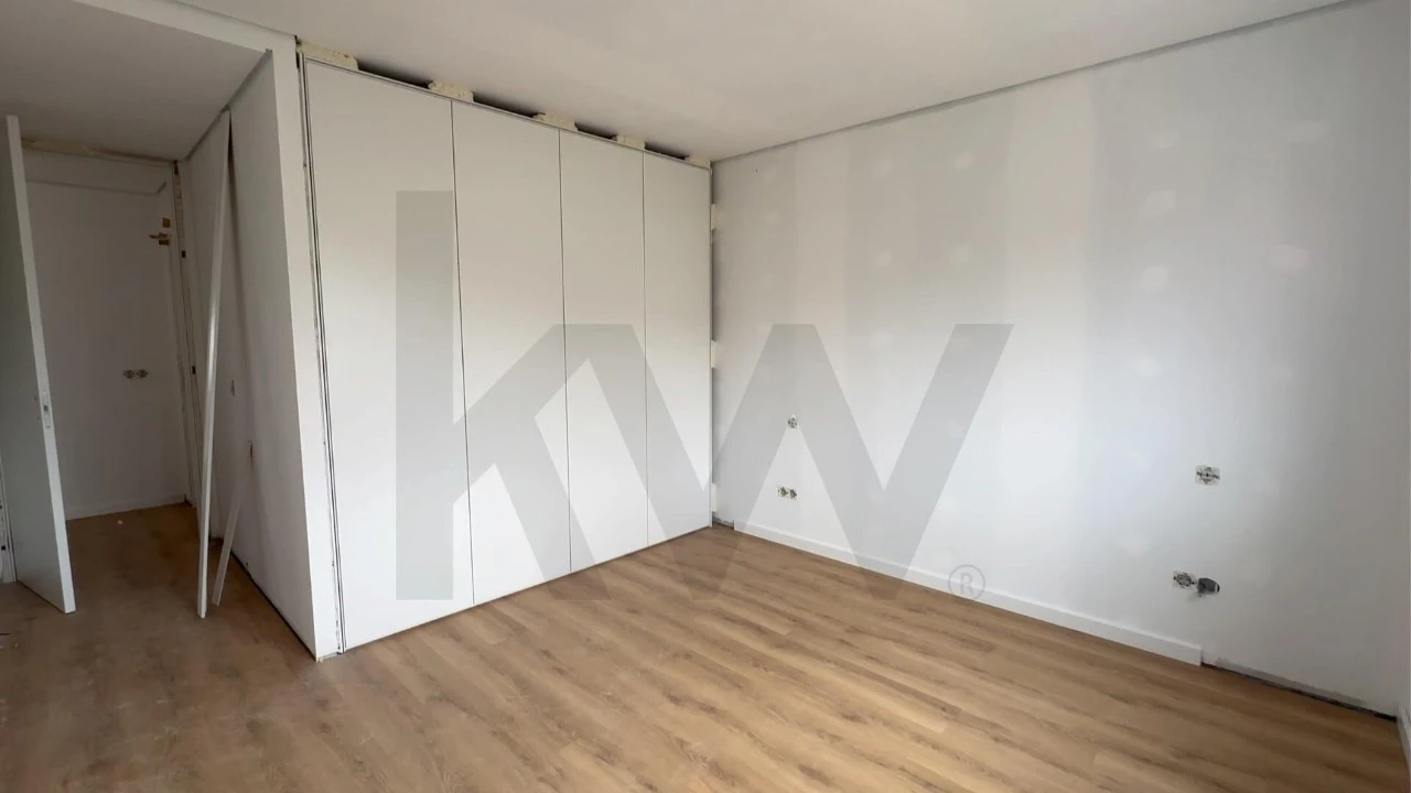 Apartamento T3 para Venda em Ramalhal Foto 15