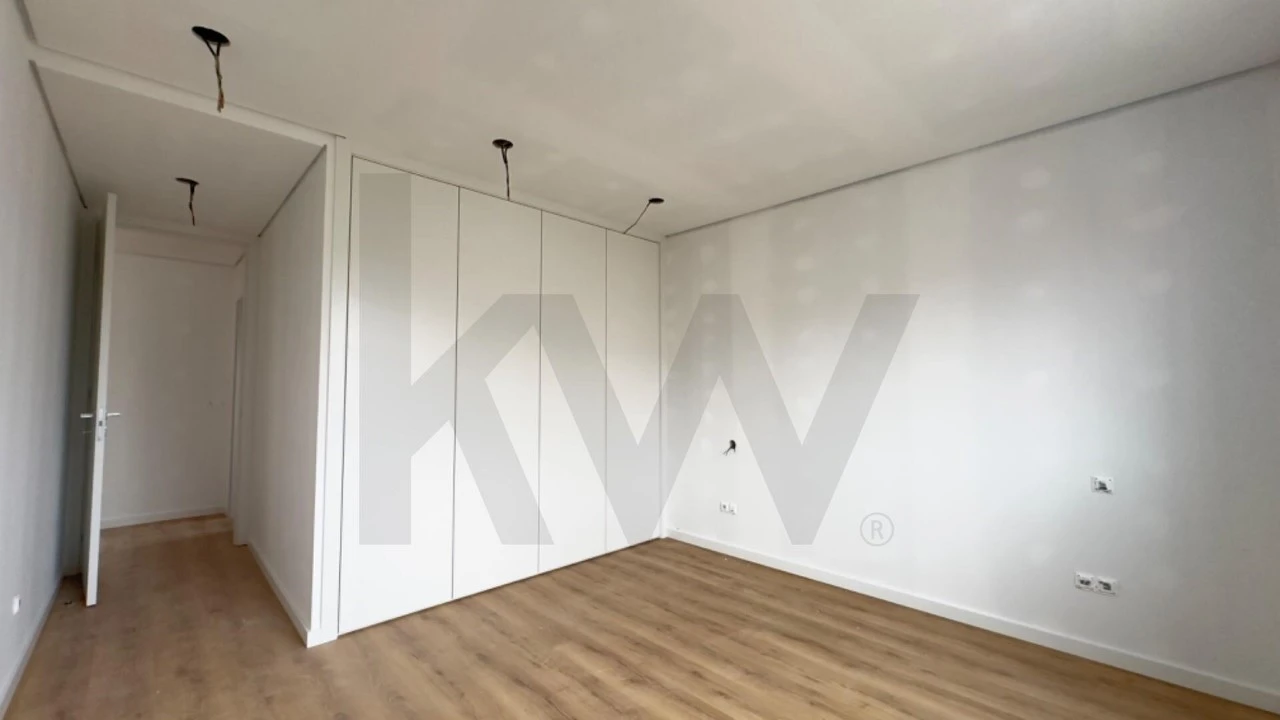 Apartamento T3 para Venda em Ramalhal Foto 18