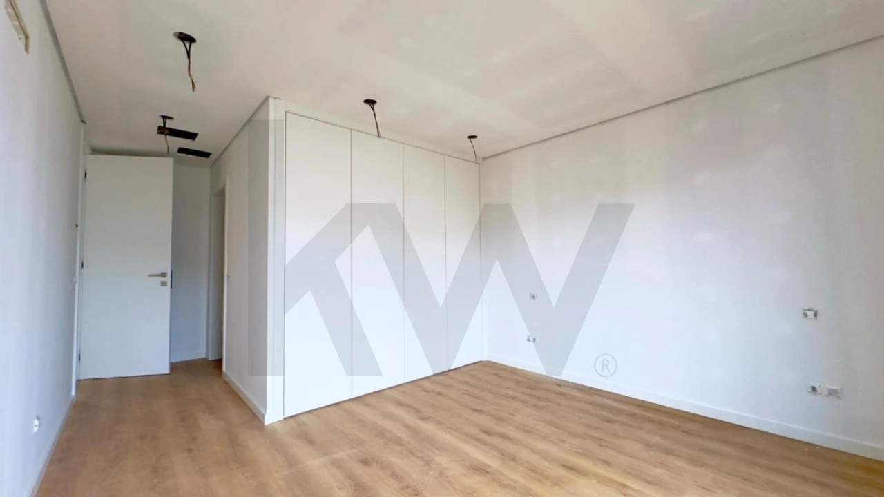 Apartamento T3 para Venda em Ramalhal Foto 23